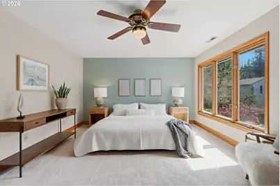 7025 SW Windemere Loop, Portland, OR 97225 - Photo 16