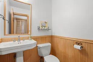 7025 SW Windemere Loop, Portland, OR 97225 - Photo 28
