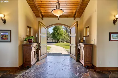 16465 Suntree Ln, Sisters, OR 97759 - Photo 8