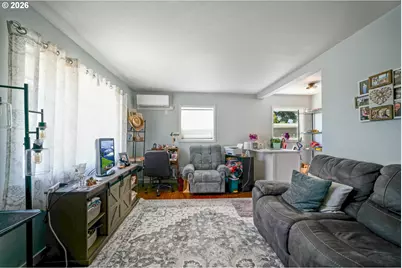 7347 SE 86th Ave, Portland, OR 97266 - Photo 8