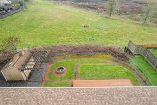 1122 SE Fir Grove Loop, Hillsboro, OR 97123 - Photo 10