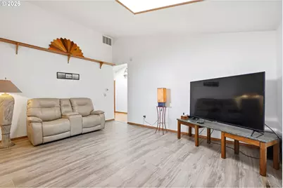 1679 SW Goucher St, McMinnville, OR 97128 - Photo 10