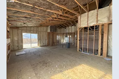 896 E Maple Brook Ave, Hermiston, OR 97838 - Photo 4