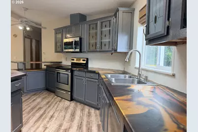 1600 Rhododendron Dr #439, Florence, OR 97439 - Photo 14