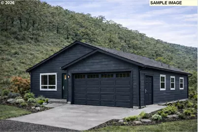 996 SE Eagles View Dr, Roseburg, OR 97470 - Photo 2