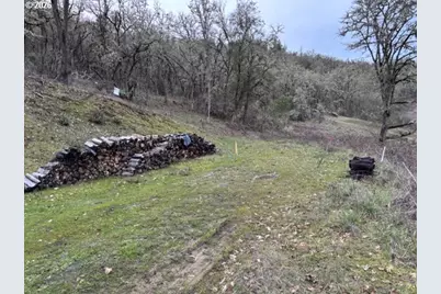 996 SE Eagles View Dr, Roseburg, OR 97470 - Photo 6