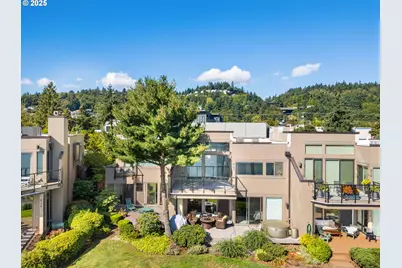 6122 S Riverpoint Ln, Portland, OR 97239 - Photo 1