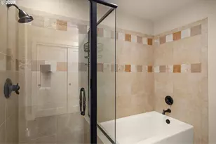 6122 S Riverpoint Ln, Portland, OR 97239 - Photo 22