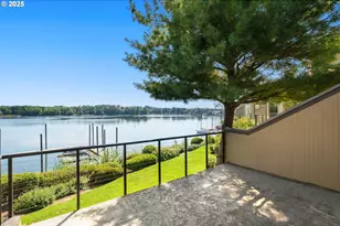 6122 S Riverpoint Ln, Portland, OR 97239 - Photo 6