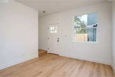 12088 SE Market St, Portland, OR 97216 - Photo 4