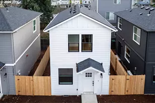 12088 SE Market St, Portland, OR 97216 - Photo 2