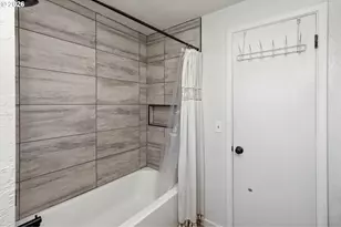 1720 Grove St, Eugene, OR 97404 - Photo 24