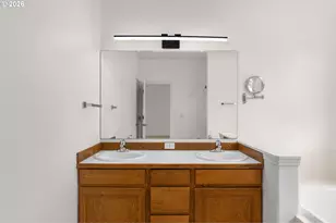 703 E Stonecreek Dr, La Center, WA 98629 - Photo 24