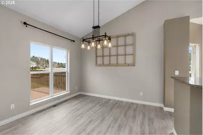 703 E Stonecreek Dr, La Center, WA 98629 - Photo 12