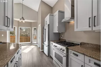 703 E Stonecreek Dr, La Center, WA 98629 - Photo 14