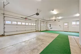 2225 Avengale Dr, Eugene, OR 97408 - Photo 32