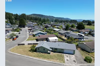 824 Kevin Pl, Brookings, OR 97415 - Photo 30