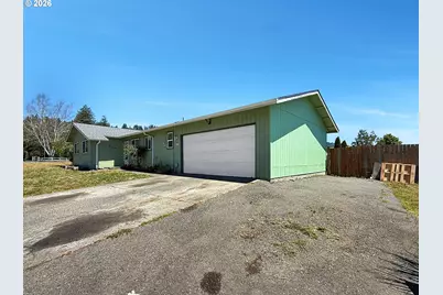824 Kevin Pl, Brookings, OR 97415 - Photo 24