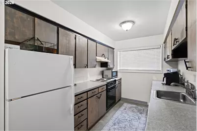 1773 NE 19th St, Gresham, OR 97030 - Photo 4