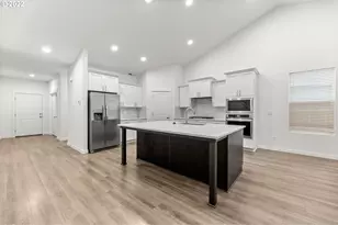 1280 S 32nd Ave, Cornelius, OR 97113 - Photo 6