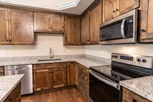 1680 NE Alameda Ave, Roseburg, OR 97470 - Photo 14