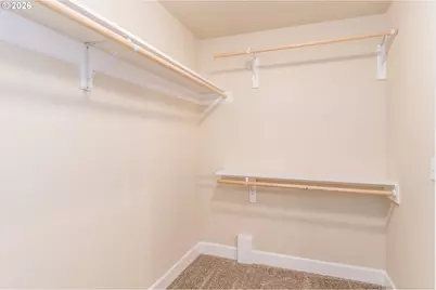 1680 NE Alameda Ave, Roseburg, OR 97470 - Photo 22