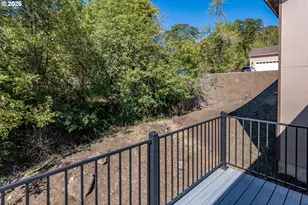 1680 NE Alameda Ave, Roseburg, OR 97470 - Photo 34