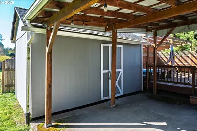 137 Aden St SW, Castle Rock, WA 98611 - Photo 32