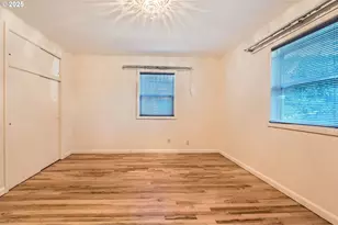 9832 N Van Houten Ave, Portland, OR 97203 - Photo 14