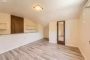 9832 N Van Houten Ave, Portland, OR 97203 - Photo 22