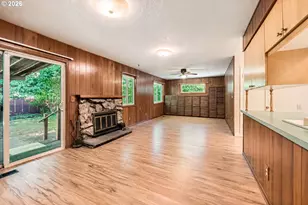 9832 N Van Houten Ave, Portland, OR 97203 - Photo 10