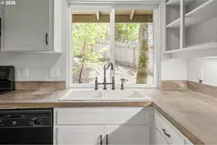 5329 Donald St, Eugene, OR 97405 - Photo 14