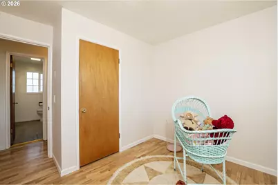 1168 Pleasant St, Springfield, OR 97477 - Photo 12