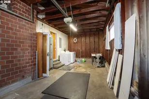 1168 Pleasant St, Springfield, OR 97477 - Photo 22