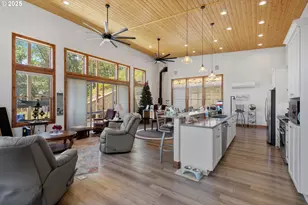 5795 Hubbard Creek Rd, Umpqua, OR 97486 - Photo 8