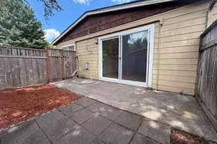122 SE 73rd Ave, Portland, OR 97215 - Photo 8