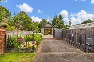1595 Victorian Way, Eugene, OR 97401 - Photo 42