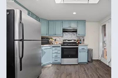 56 NE 192nd Ave, Portland, OR 97230 - Photo 10