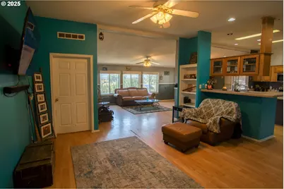 1366 S Columbus Ave, Goldendale, WA 98620 - Photo 10