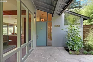 3619 SW 50th Ave, Portland, OR 97221 - Photo 4