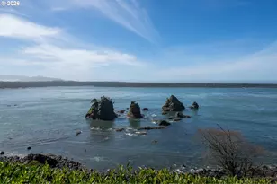 14580 Harborview Dr, Rockaway Beach, OR 97136 - Photo 2