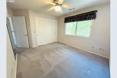 325 N Peacock Ct, Newberg, OR 97132 - Photo 14