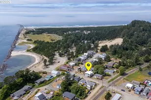 8310 Cedar St, Rockaway Beach, OR 97136 - Photo 32