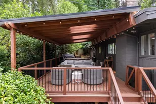570 Middlecrest Rd, Lake Oswego, OR 97034 - Photo 2
