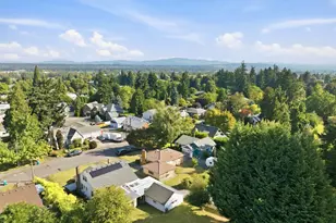 10632 NE Skidmore St, Portland, OR 97220 - Photo 26