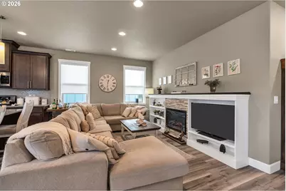 459 NE 81st Ave, Hillsboro, OR 97006 - Photo 16