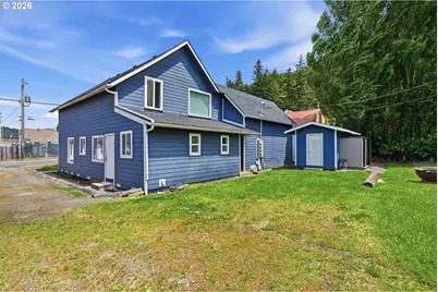100 Commercial Ave, Gardiner, OR 97441 - Photo 18