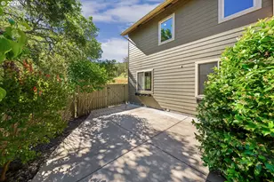 286 Winchester Creek Ave, Winchester, OR 97495 - Photo 40