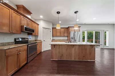 286 Winchester Creek Ave, Winchester, OR 97495 - Photo 8