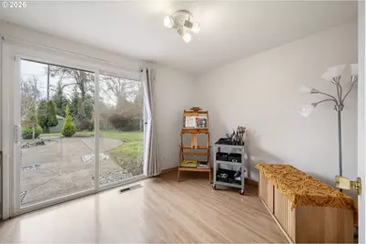 280 Regal Ct, Eugene, OR 97401 - Photo 22